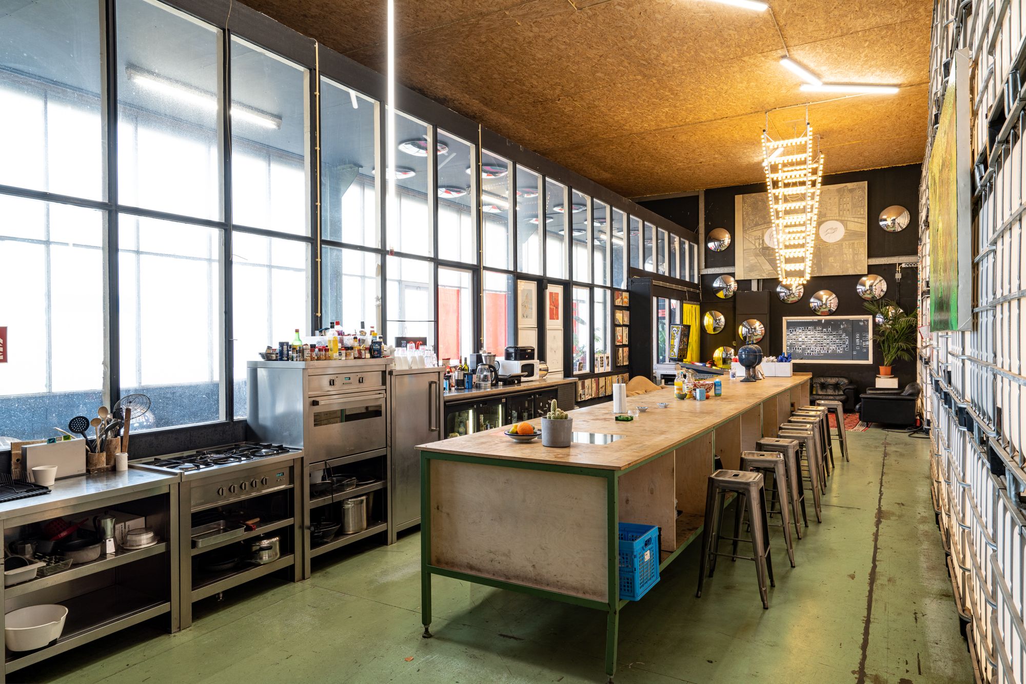 Kitchen: Studio A 1